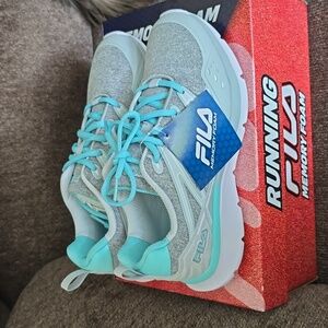 FILA BRAND WOMENS GRAY & TEAL RUNNING ATHLETIC SHOES SIZE 6.5